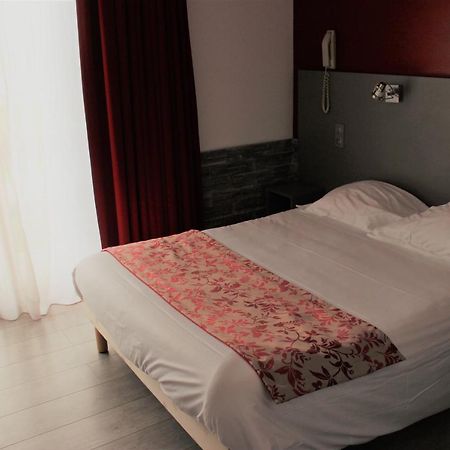 Logis Hotel Restaurant La Vieille Ferme, Macon Nord Sance Экстерьер фото