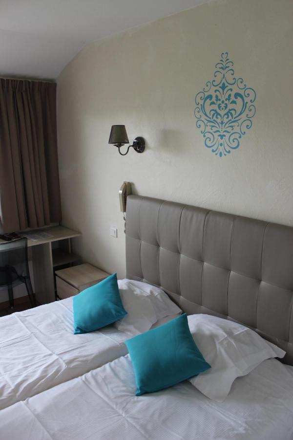 Logis Hotel Restaurant La Vieille Ferme, Macon Nord Sance Экстерьер фото
