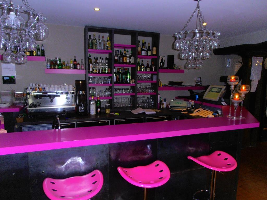Logis Hotel Restaurant La Vieille Ferme, Macon Nord Sance Экстерьер фото