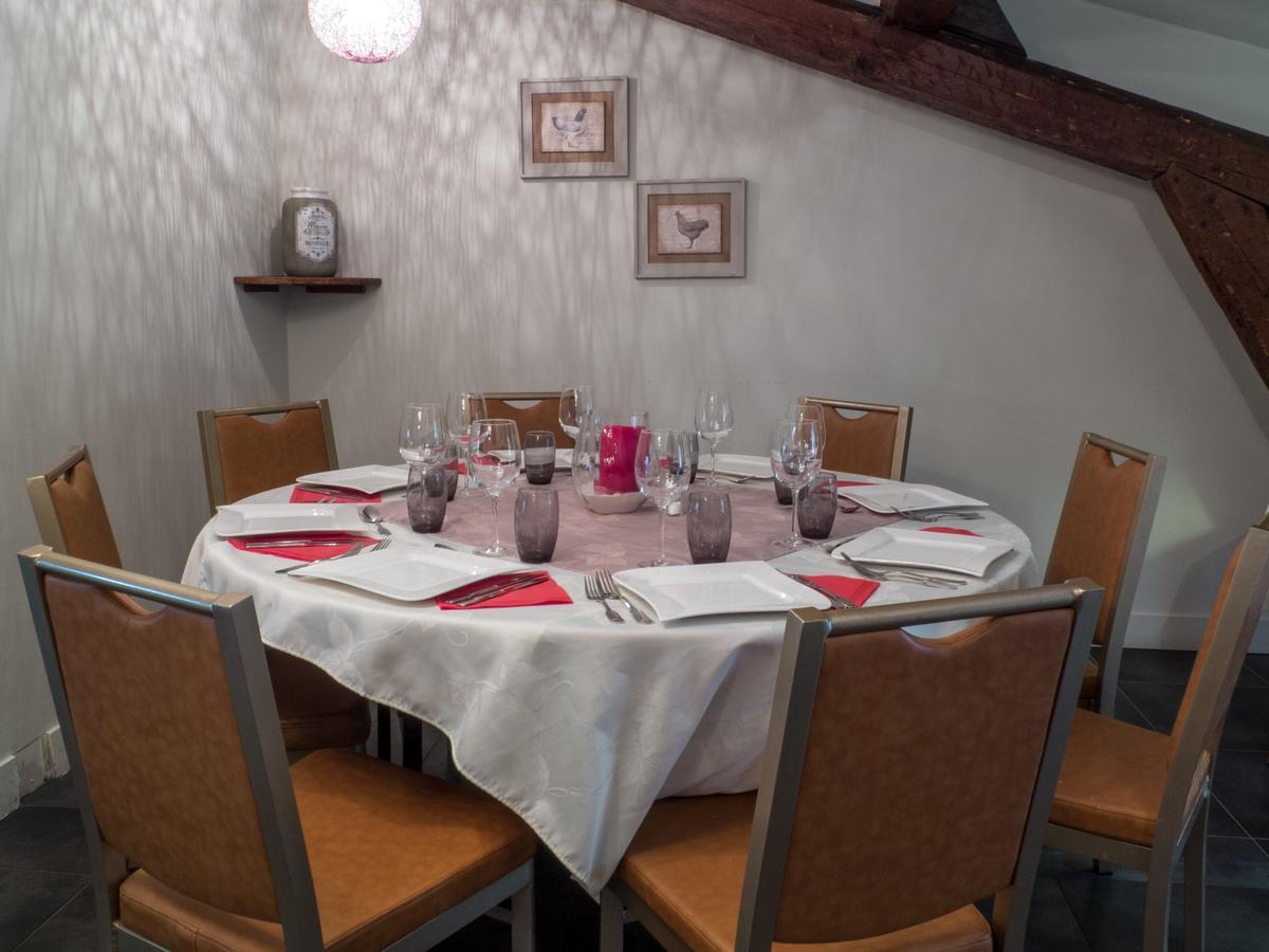 Logis Hotel Restaurant La Vieille Ferme, Macon Nord Sance Экстерьер фото